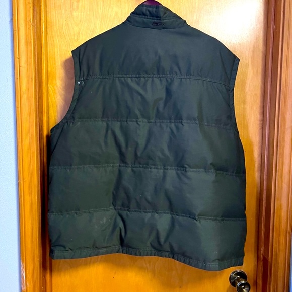 Eddie Bauer Men’s 2XL 650 down vest. Full zip.Olive green with zippered pockets. - Picture 5 of 10